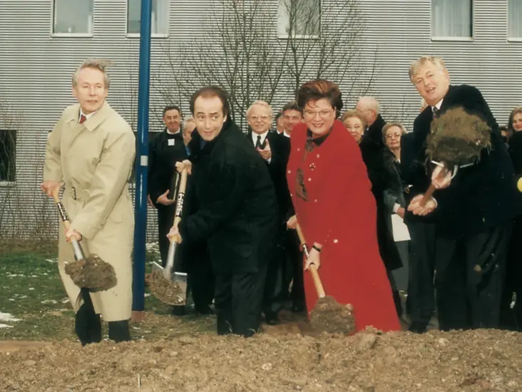 Spatenstich der José Carreras-Transplantationsstation in München-Großhadern, 1996
